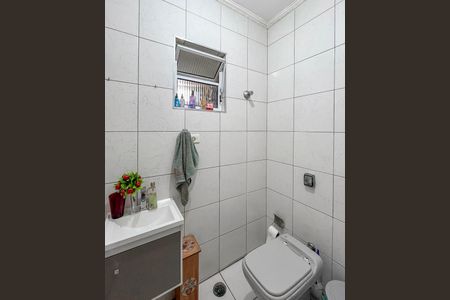 Casa à venda com 114m², 4 quartos e 2 vagas Casa à venda com 114m², 4 quartos e 2 vagasLavabo