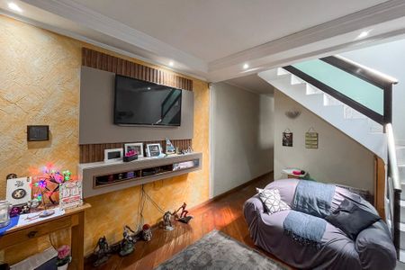 Sala de casa à venda com 4 quartos, 114m² em Parque Fongaro, São Paulo