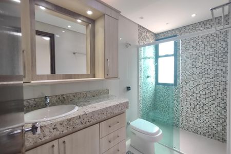 Apartamento à venda com 174m², 4 quartos e 1 vagaBanheiro da Suíte 2