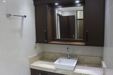 Apartamento à venda com 174m², 4 quartos e 1 vagaBanheiro