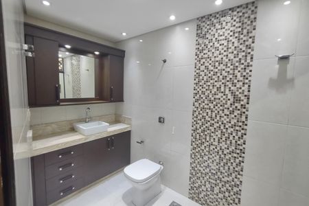 Apartamento à venda com 174m², 4 quartos e 1 vagaBanheiro