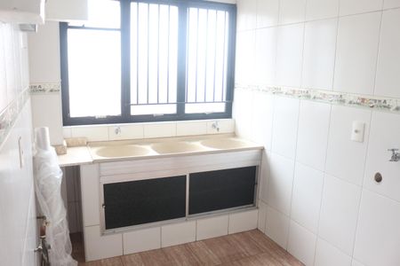 Apartamento à venda com 174m², 4 quartos e 1 vagaÁrea de Serviço