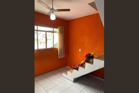 Sala de casa para alugar com 2 quartos, 70m² em Parque Sao Luis, São Paulo