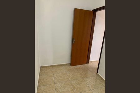 Quarto de casa para alugar com 2 quartos, 70m² em Parque Sao Luis, São Paulo