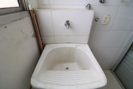 Apartamento à venda com 59m², 3 quartos e 1 vagaÁrea de Serviço