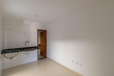 Sala e Cozinha de apartamento para alugar com 2 quartos, 33m² em Cidade Antônio Estêvão de Carvalho, São Paulo