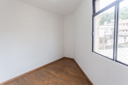 Quarto 2 de apartamento para alugar com 2 quartos, 98m² em Santa Efigênia, Belo Horizonte