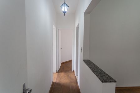 Corredor de apartamento para alugar com 2 quartos, 98m² em Santa Efigênia, Belo Horizonte