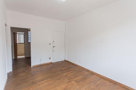 Sala de apartamento para alugar com 2 quartos, 98m² em Santa Efigênia, Belo Horizonte