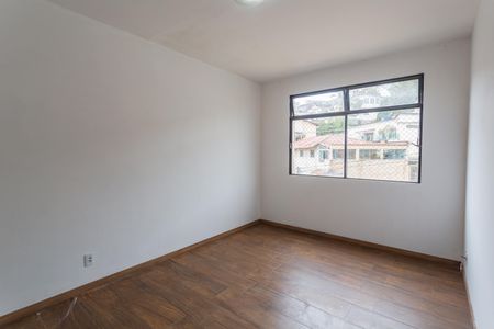 Sala de apartamento para alugar com 2 quartos, 98m² em Santa Efigênia, Belo Horizonte