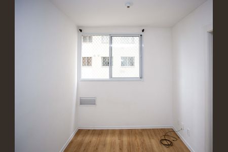 Sala de apartamento para alugar com 2 quartos, 34m² em Jardim Miriam, São Paulo