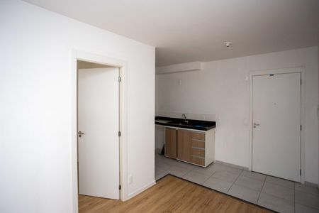 Sala de apartamento para alugar com 2 quartos, 34m² em Jardim Miriam, São Paulo