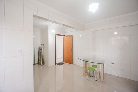 Apartamento à venda com 95m², 2 quartos e 1 vagaCozinha
