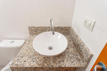 Casa à venda com 124m², 3 quartos e 2 vagasBanheiro da Suíte