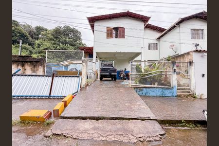 Casa para alugar com 636m², 3 quartos e 3 vagasFachada