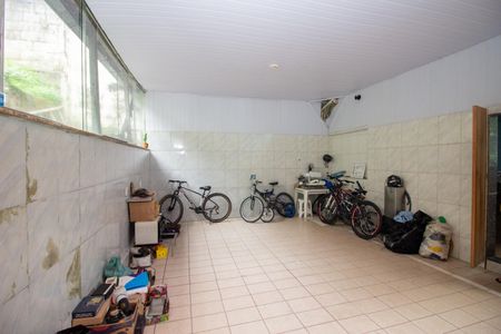 Casa para alugar com 636m², 3 quartos e 3 vagasCozinha e Área de Serviço