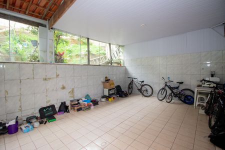 Casa para alugar com 636m², 3 quartos e 3 vagasCozinha e Área de Serviço