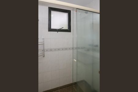 Apartamento para alugar com 120m², 3 quartos e 2 vagas Apartamento para alugar com 120m², 3 quartos e 2 vagasBanheiro da Suíte