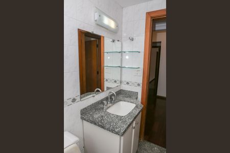 Apartamento para alugar com 120m², 3 quartos e 2 vagas Apartamento para alugar com 120m², 3 quartos e 2 vagasBanheiro Social