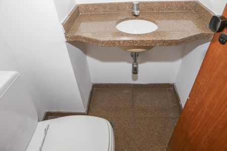 Apartamento para alugar com 120m², 3 quartos e 2 vagas Apartamento para alugar com 120m², 3 quartos e 2 vagasLavabo