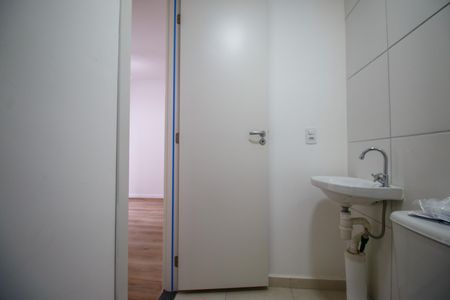 Apartamento para alugar com 44m², 2 quartos e sem vagaBanheiro