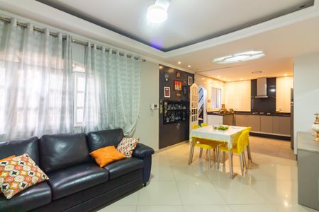 Sala  de casa para alugar com 3 quartos, 100m² em Bussocaba, Osasco