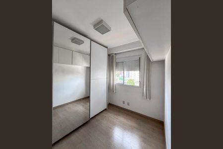 Apartamento à venda com 82m², 2 quartos e 2 vagasQuarto 2