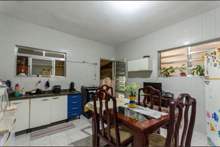 Casa à venda com 184m², 2 quartos e 1 vaga Casa à venda com 184m², 2 quartos e 1 vagaCozinha