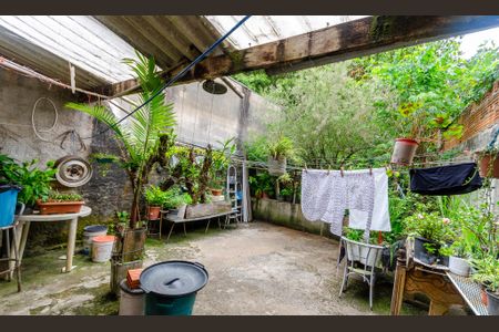 Casa à venda com 184m², 2 quartos e 1 vaga Casa à venda com 184m², 2 quartos e 1 vagaQuintal