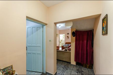 Casa à venda com 184m², 2 quartos e 1 vaga Casa à venda com 184m², 2 quartos e 1 vagaCorredor