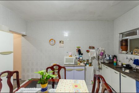 Casa à venda com 184m², 2 quartos e 1 vaga Casa à venda com 184m², 2 quartos e 1 vagaCozinha