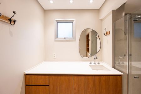 Apartamento para alugar com 74m², 2 quartos e 1 vaga Apartamento para alugar com 74m², 2 quartos e 1 vagaBanheiro da Suíte