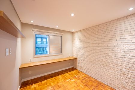 Apartamento para alugar com 74m², 2 quartos e 1 vaga Apartamento para alugar com 74m², 2 quartos e 1 vagaSuíte