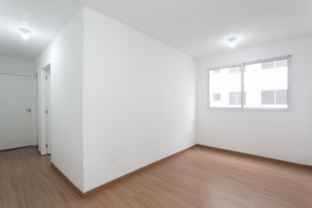 Sala de apartamento para alugar com 2 quartos, 42m² em Fazenda Caguaçu, São Paulo