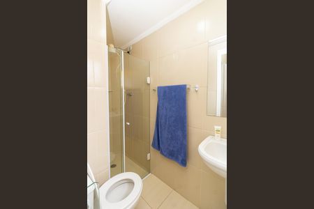 Casa para alugar com 100m², 2 quartos e 1 vaga Casa para alugar com 100m², 2 quartos e 1 vagaBanheiro da Suíte 1