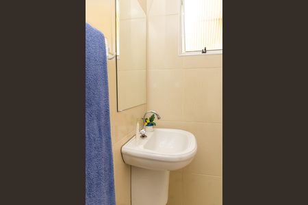 Casa para alugar com 100m², 2 quartos e 1 vaga Casa para alugar com 100m², 2 quartos e 1 vagaBanheiro da Suíte 1