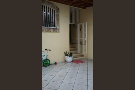 Casa à venda com 100m², 3 quartos e 1 vagaÁrea externa