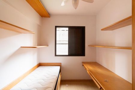 Quarto 1 de apartamento para alugar com 3 quartos, 74m² em Jardim das Vertentes, São Paulo