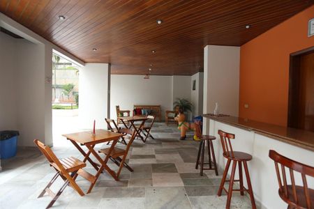 Apartamento à venda com 74m², 3 quartos e 1 vaga Apartamento à venda com 74m², 3 quartos e 1 vagaÁrea comum - Churrasqueira