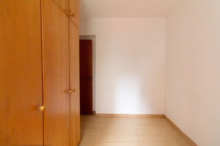 Apartamento à venda com 74m², 3 quartos e 1 vaga Apartamento à venda com 74m², 3 quartos e 1 vagaQuarto 2