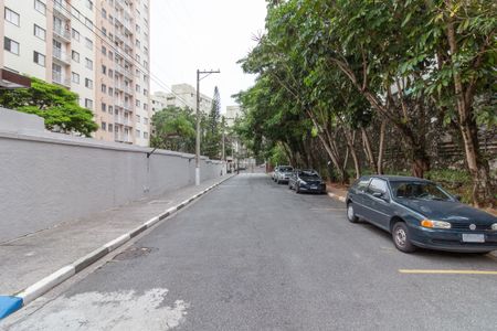 Apartamento à venda com 74m², 3 quartos e 1 vaga Apartamento à venda com 74m², 3 quartos e 1 vagaEntrada