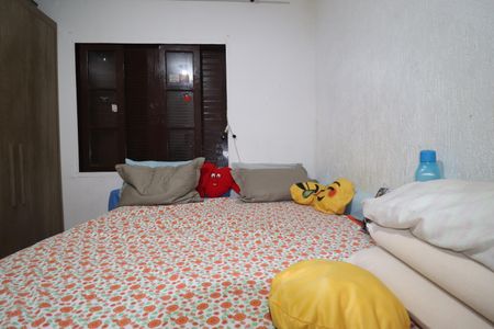 Casa à venda com 240m², 2 quartos e 2 vagasQuarto 2