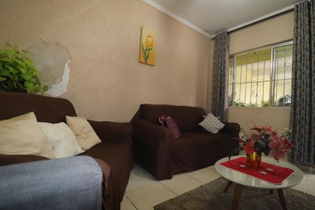 Sala de casa à venda com 2 quartos, 240m² em Vila Suíça, Santo André