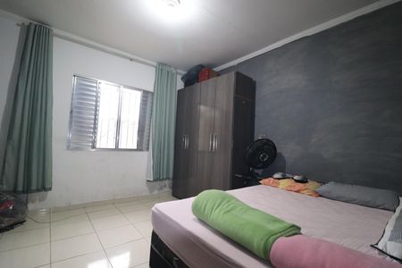 Casa à venda com 240m², 2 quartos e 2 vagasQuarto 1