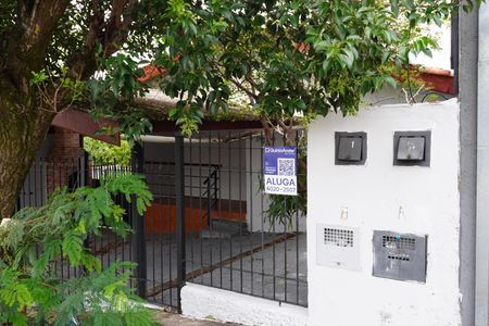 Casa para alugar com 100m², 3 quartos e 3 vagasFachada com Plaquinha kjfk - 266