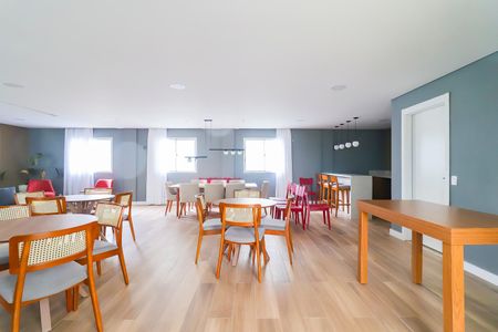 Apartamento para alugar com 32m², 2 quartos e sem vagaÁrea comum - Salão de festas