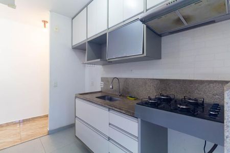 Cozinha de apartamento para alugar com 3 quartos, 68m² em Sítio da Figueira, São Paulo