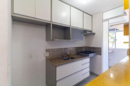 Cozinha de apartamento para alugar com 3 quartos, 68m² em Sítio da Figueira, São Paulo