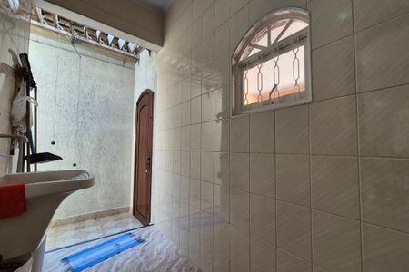 Casa à venda com 230m², 4 quartos e 4 vagas Casa à venda com 230m², 4 quartos e 4 vagasÁrea de Serviço