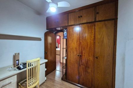 Casa à venda com 230m², 4 quartos e 4 vagas Casa à venda com 230m², 4 quartos e 4 vagasQuarto 1